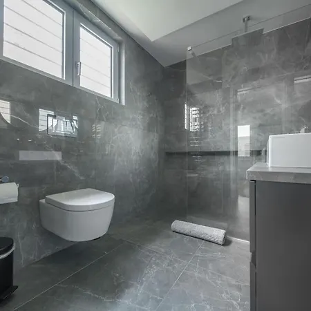The Hostmaster Luminous Elite Estate * Athens